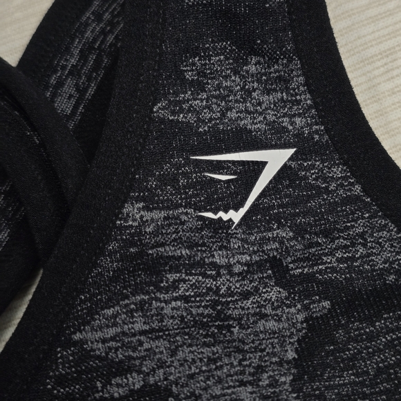 Gymshark Charcoal Camo Sports Bra - Picture 4 of 5